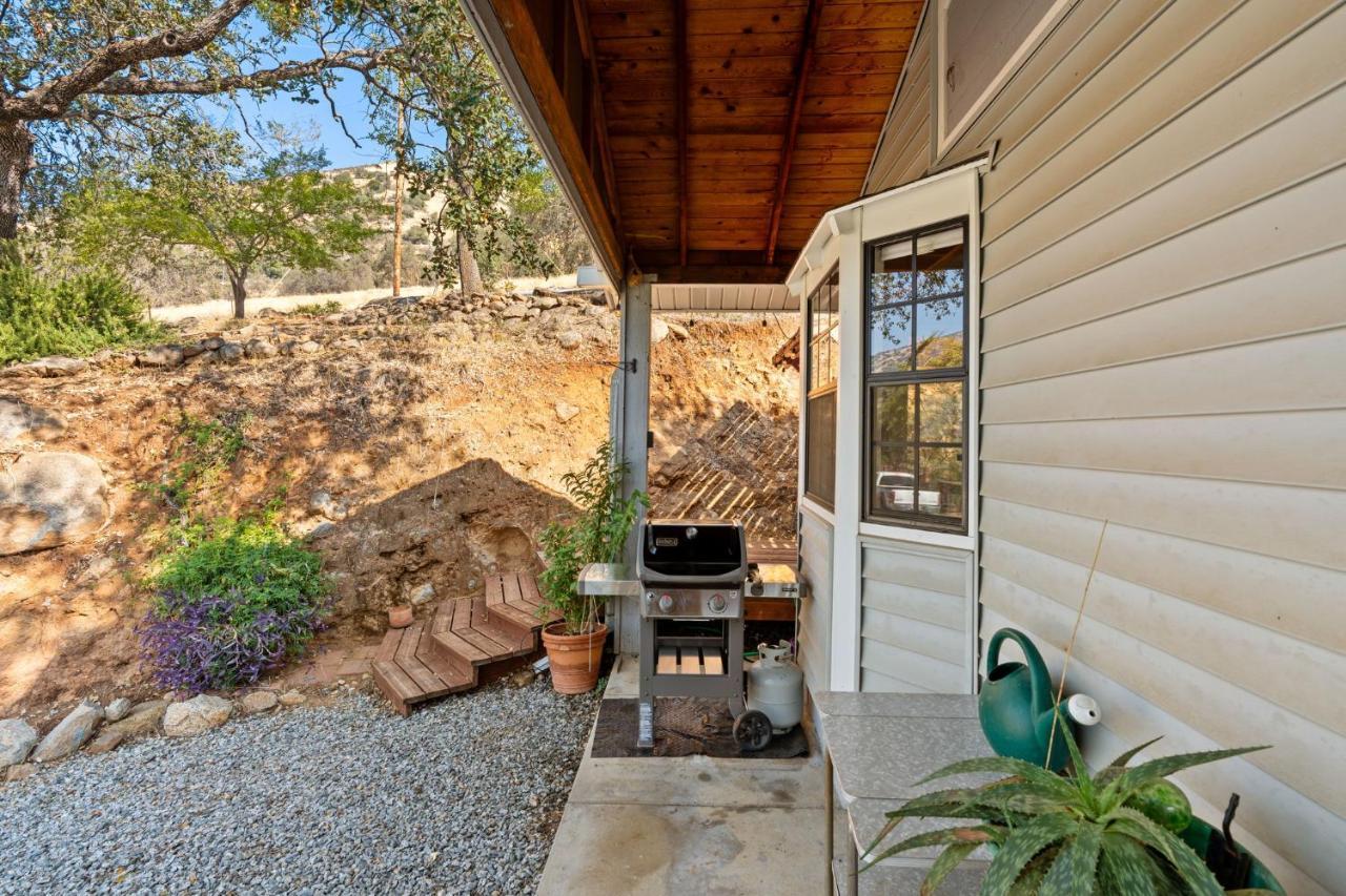 Views, Hot Tub, Outdoor Shower, 15M From Sequoia Three Rivers Bagian luar foto